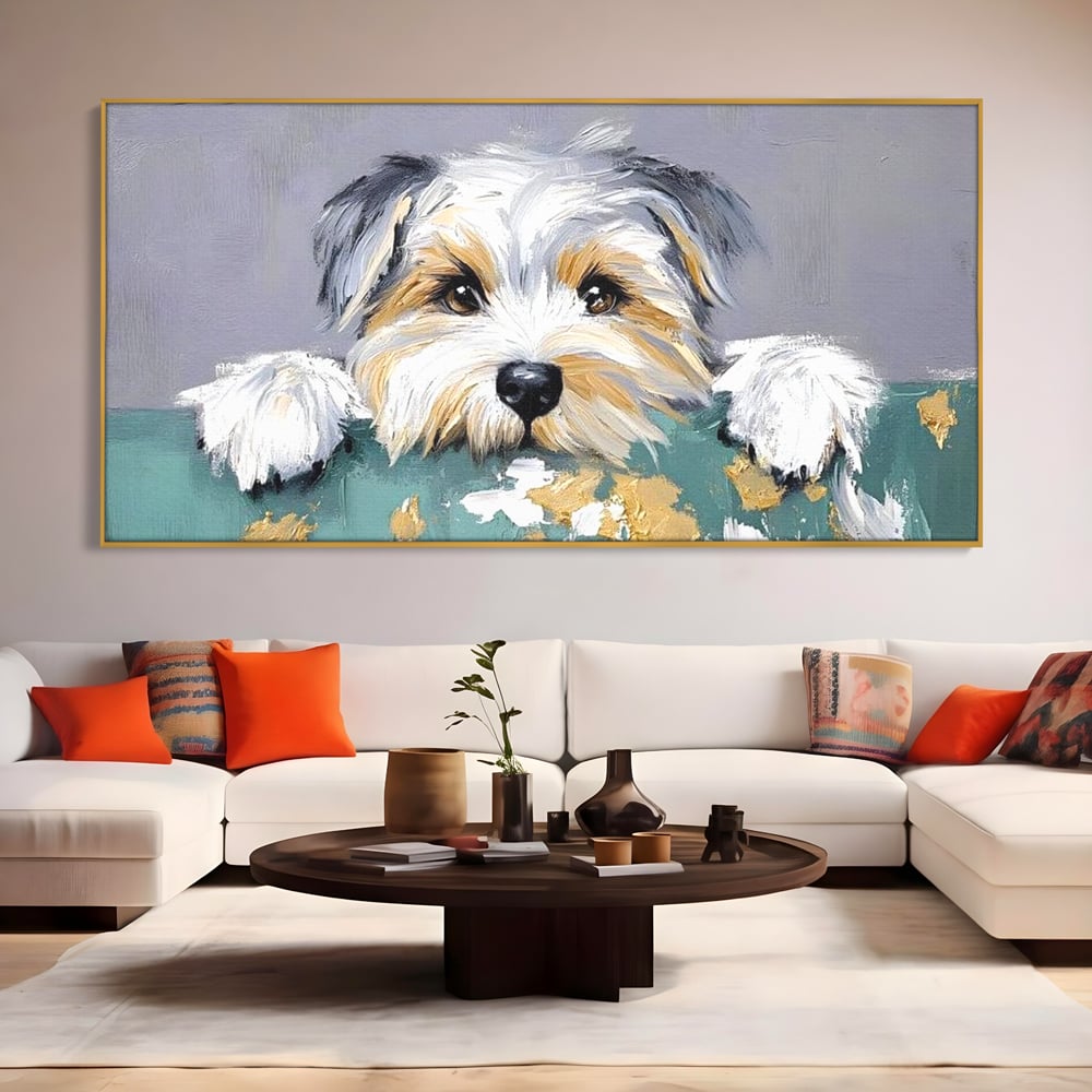 Tablou canvas cu pictura cu catel yorkshire privind curios, in rama de aluminiu auriu, pe perete intr-un living